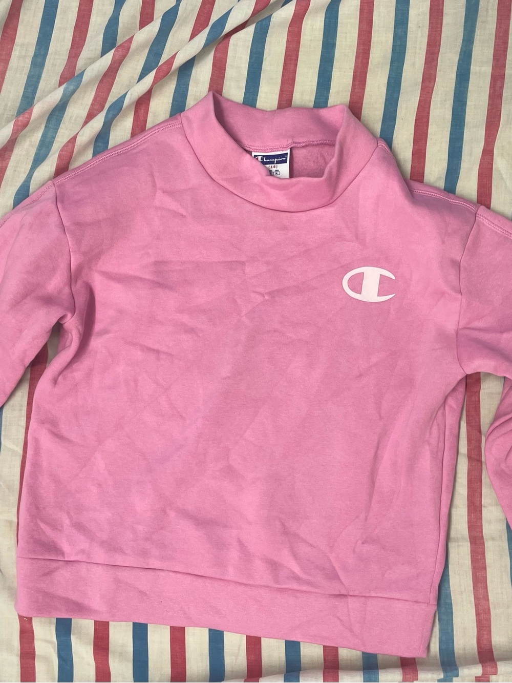 Girls Champion Pink Cowl-Neck Sweatshirt with Chest Logo size XL(16)